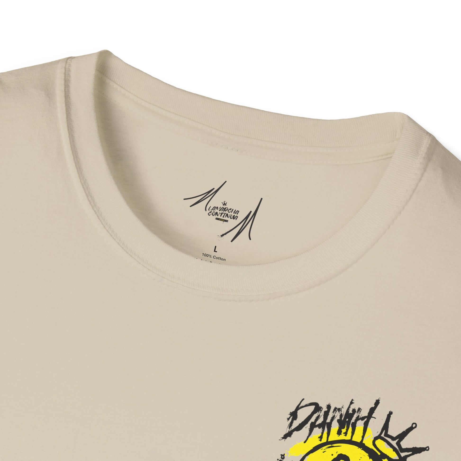 Camiseta Unisex Happy + Diseño en la espalda